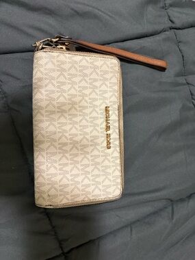 Michael Kors Beige Logo Wristlet Wallet AUTHENTIC